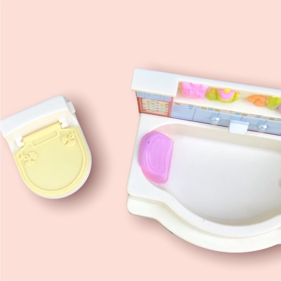 Fisher Price Loving Family Dollhouse Bathroom - Picture 4 of 4